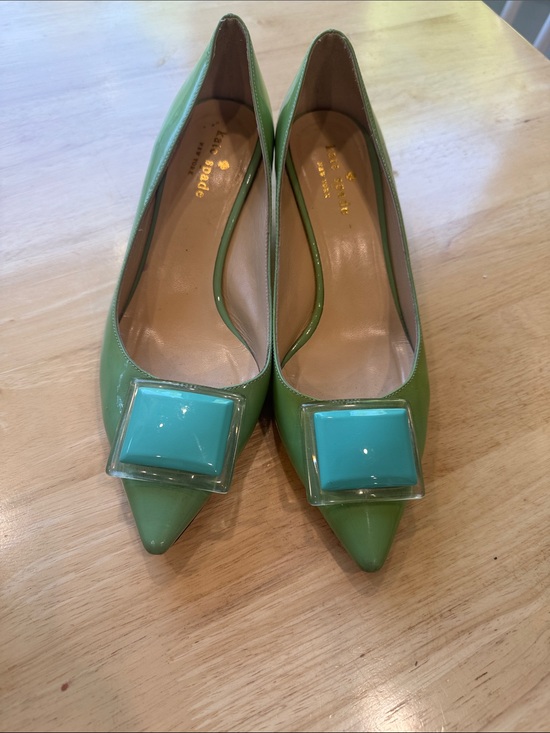 kate spade Shoes - kate spade green patent pumps with lucite turquoise square accent 7B
